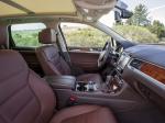 Volkswagen Touareg V6 TDi 2010 года (US)